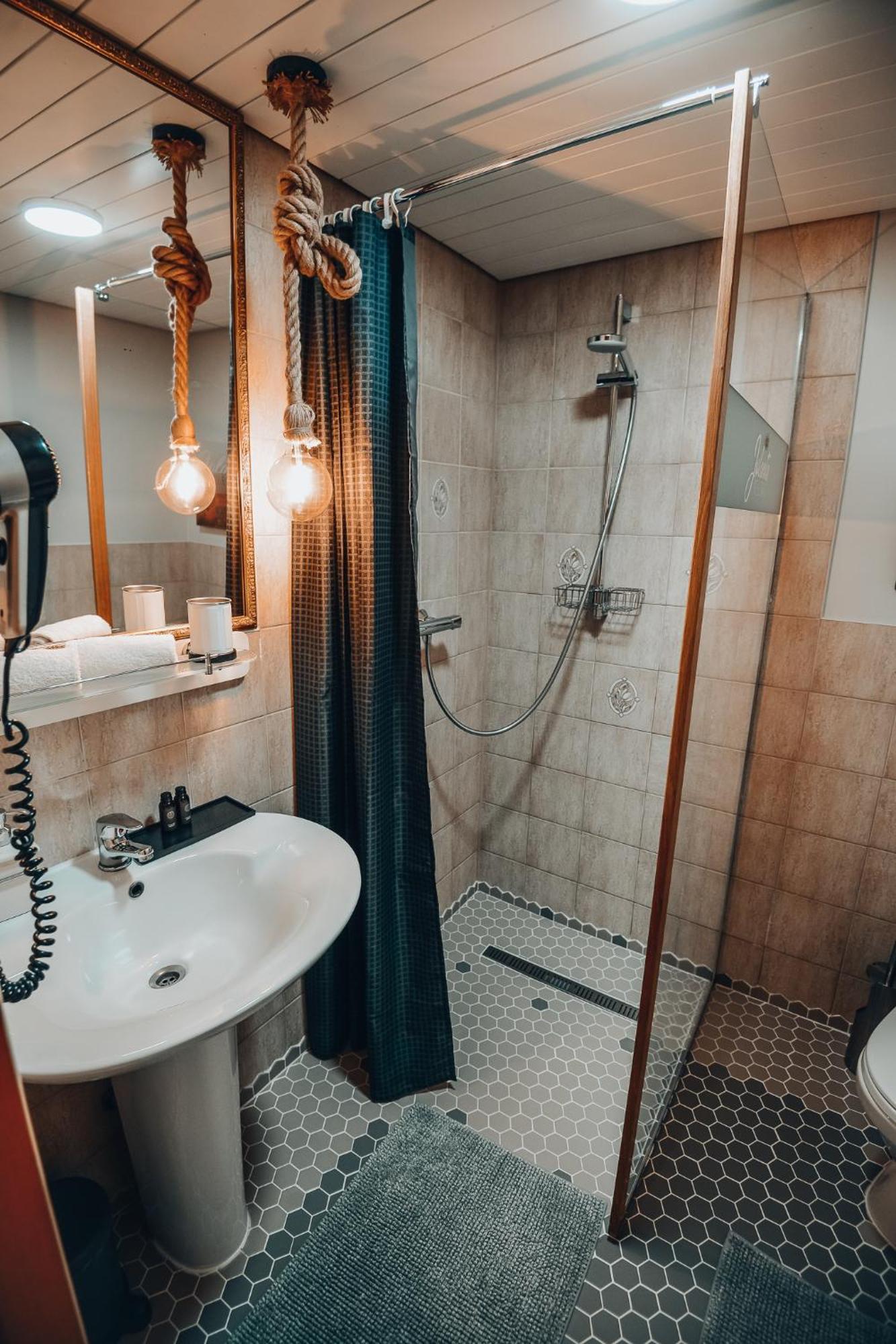 Hotel Jolanta Alūksne Habitación foto